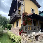 Avellanos Casa 3 * Celis