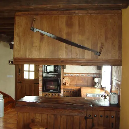 Avellanos Casa 3 * Celis