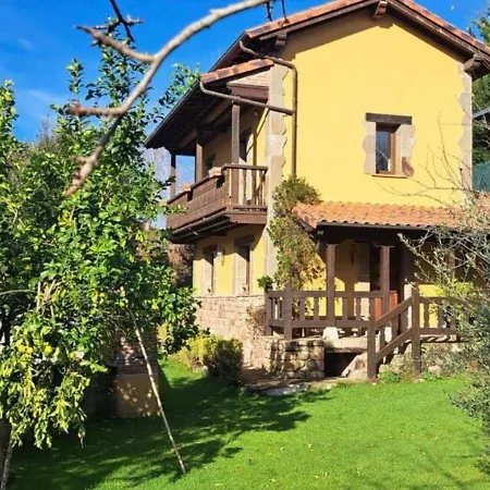 Country house Avellanos Casa 3 Celis
