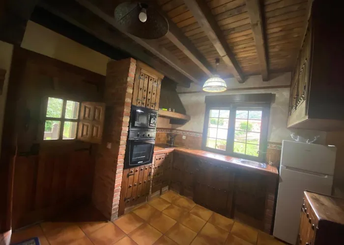 Avellanos Casa 3 * Celis